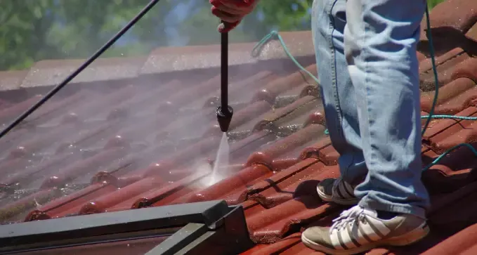 realizarlimpiezaanualdetejadoabajocosteentudela navarra b54329e1 1920w